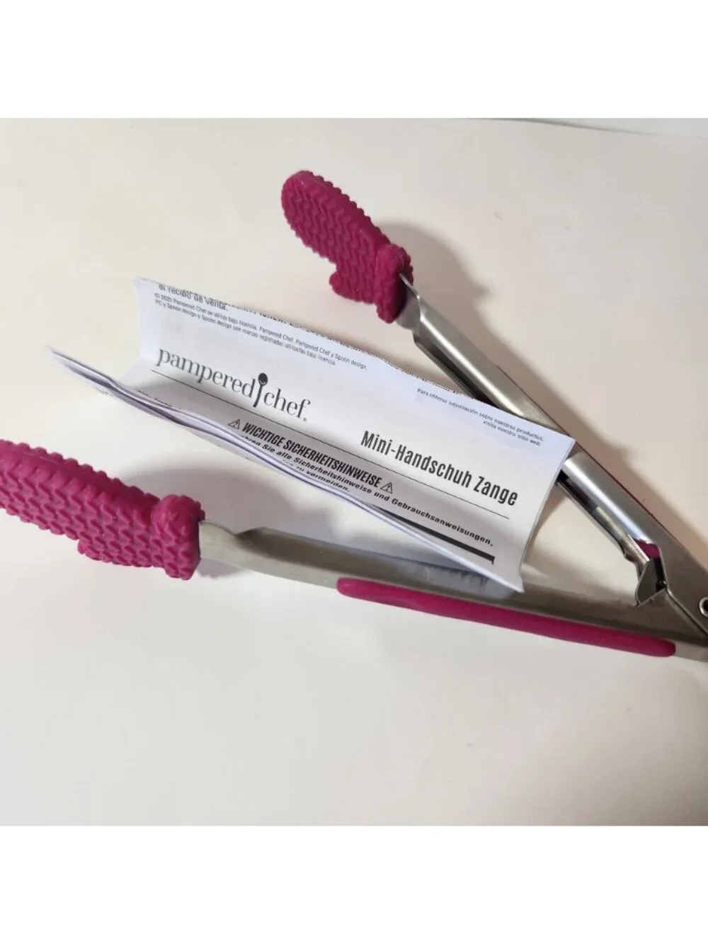 Pampered‎ Chef Mini Mitten Tongs Stainless Steel Silicone Magenta Pink 8 Inch